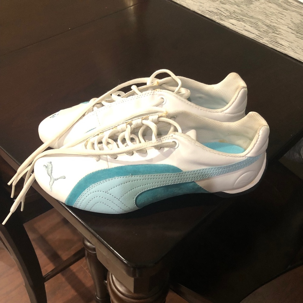 Puma tennis shoes